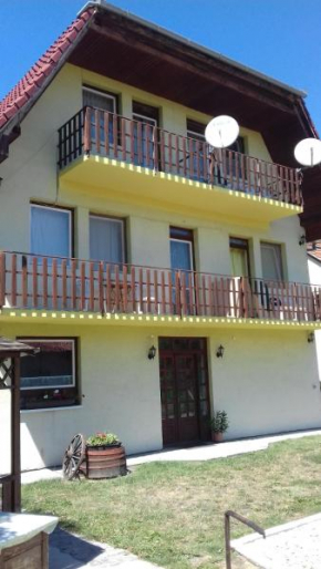 Apartmanhaz Balatonfenyves